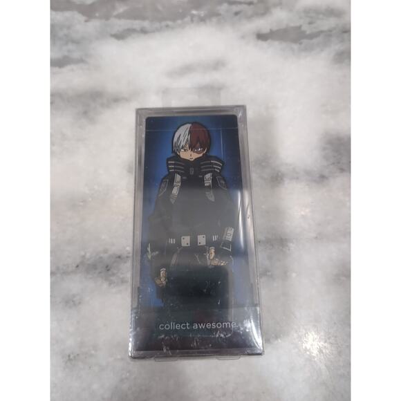 FigPin #900 My Hero Academia Shoto Todoroki Exclusive Glitter, Sealed Enamel Pin - Picture 3 of 5